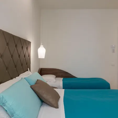 Rais Luxury Couette-café