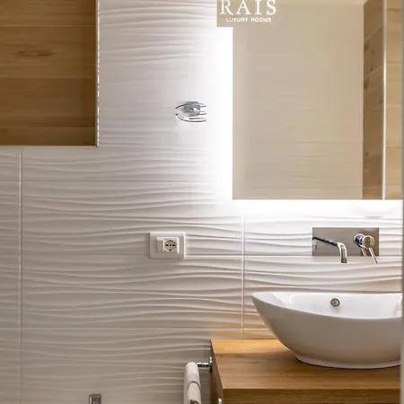 Rais Luxury Couette-café Vieste