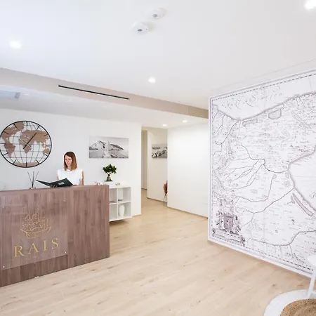 Rais Luxury 住宿加早餐酒店 4*