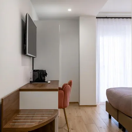 Rais Luxury 4*